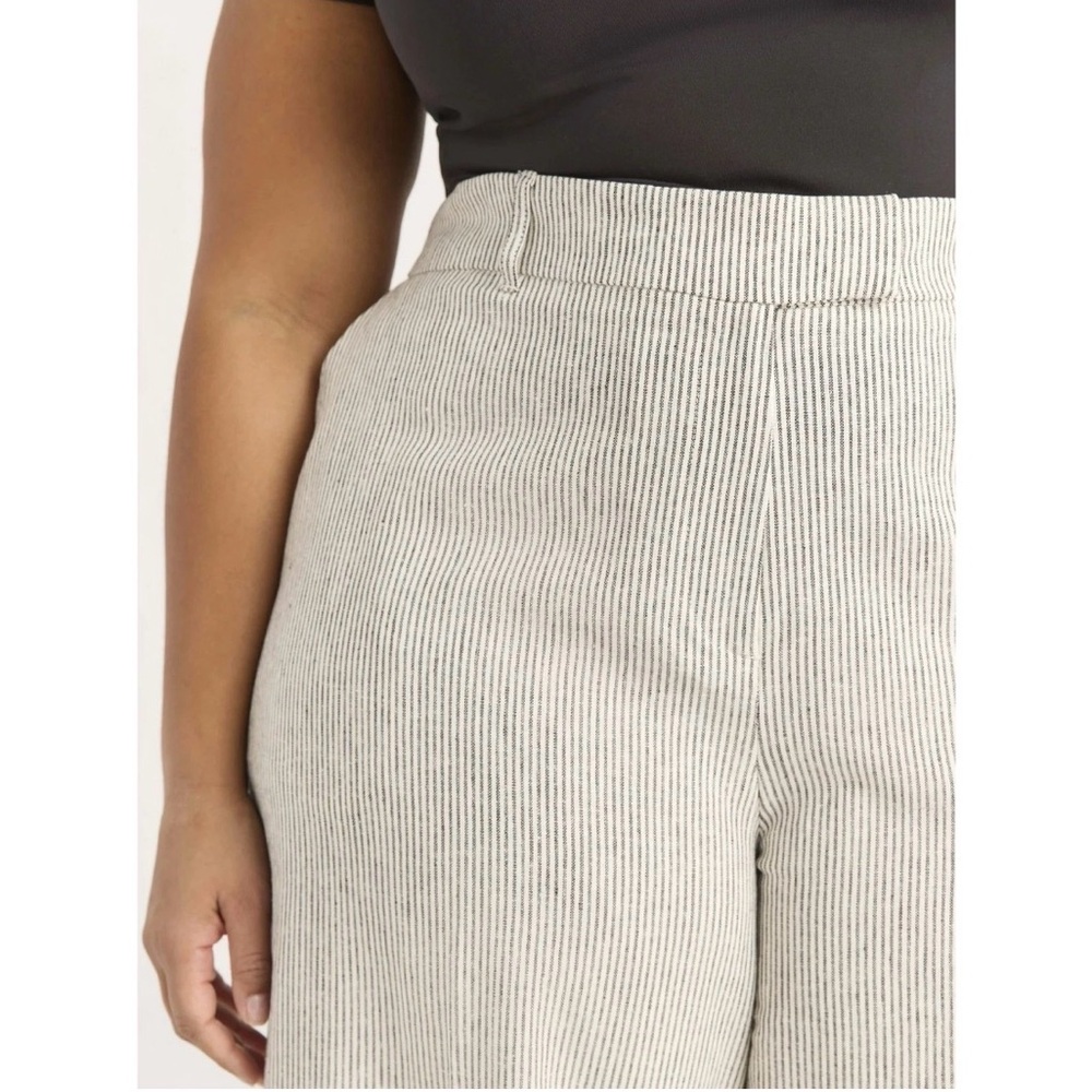 Gray Seersucker Wide-Leg Women's Pants - Picture 3 of 16